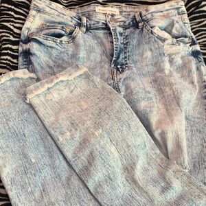 Almost Famous Light Wash Straight Leg Jeans